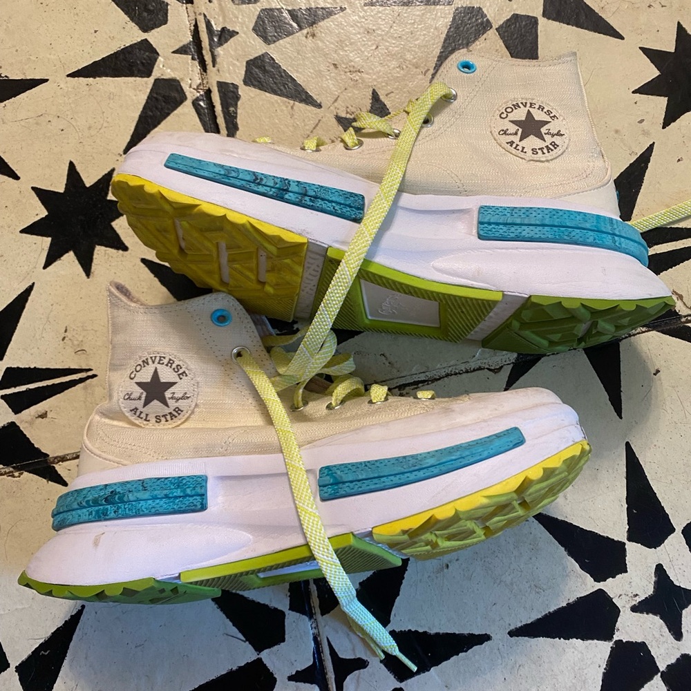 Really Cool Comfortable Converse Platform Hi-Tops… - image 1